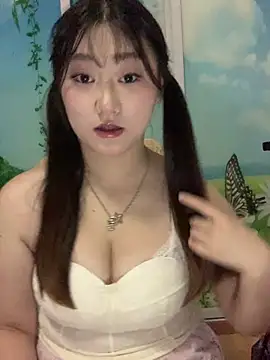 xialuo25 online show from 04-22-26, 03:13