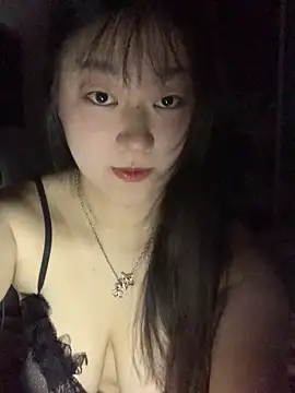 xialuo25 online show from 04-27-26, 03:54