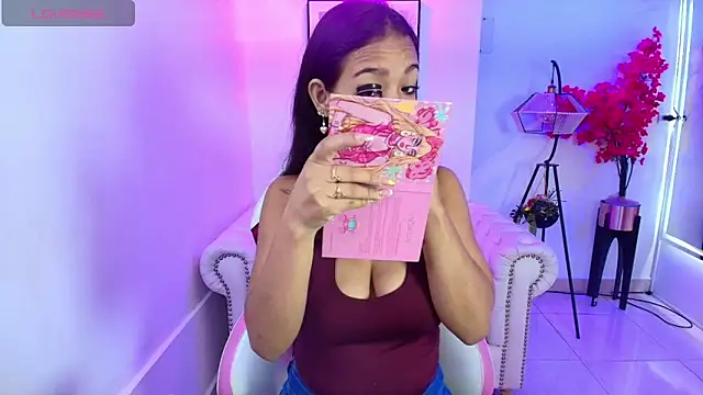 Snapshot of Katty_rounds chatting on 10-02-25, 12:34 Katty rounds online show from 10-02-25, 12:34