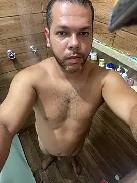 Snapshot of emerdal chatting on 01-11-26, 12:54 emerdal online show from 01-11-26, 12:54