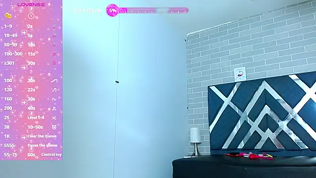 Raven Doll19 online show from 10-31-25, 04:02