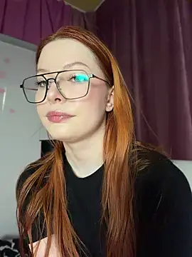 Dari Toy  online show from 06-18-26, 01:26