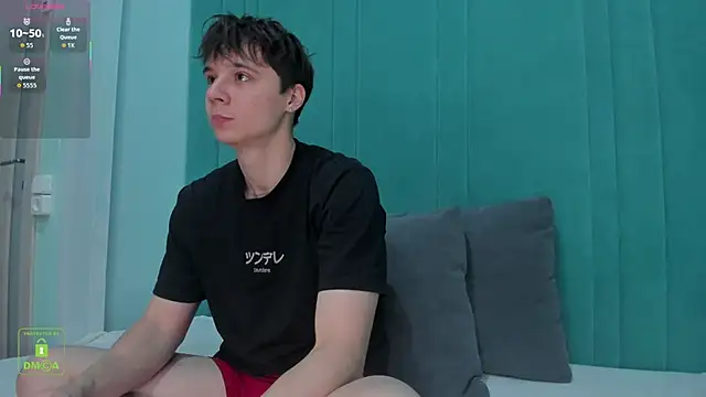 Snapshot of AnthonyHall chatting on 10-10-25, 05:06 AnthonyHall online show from 10-10-25, 05:06