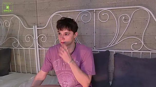 AnthonyHall online show from 12-17-25, 04:29