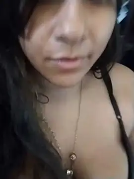 Snapshot of srtsara chatting on 12-01-25, 03:39 srtsara online show from 12-01-25, 03:39