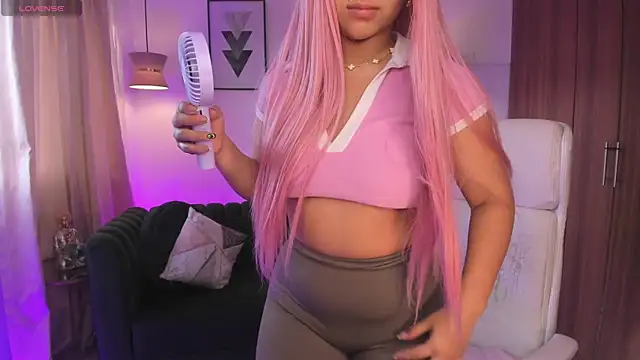 Snapshot of DANDARA_THOM chatting on 11-15-25, 11:29 DANDARA THOM online show from 11-15-25, 11:29