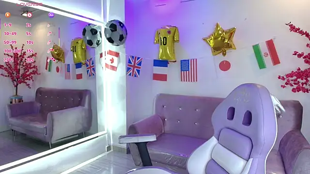 Snapshot of Antonella_wild chatting on 07-16-26, 03:45 Antonella wild online show from 07-16-26, 03:45