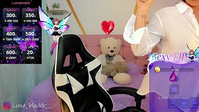 Luna blackk online show from 04-18-26, 09:04