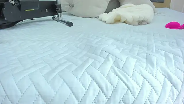 juliette pretty  online show from 11-22-25, 07:13