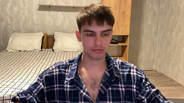 Snapshot of elliot_scott chatting on 09-13-25, 03:34 elliot scott online show from 09-13-25, 03:34