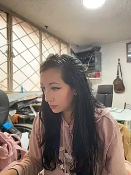 SALOME KORLAND online show from 04-24-26, 03:03