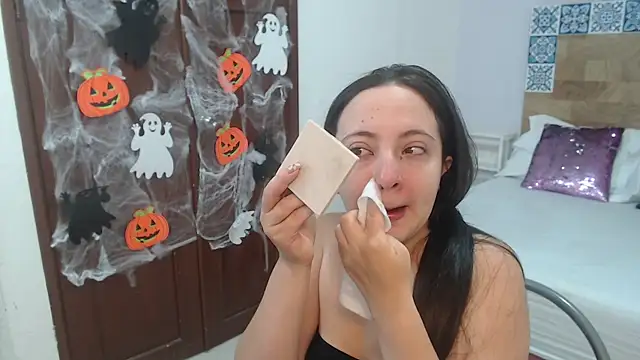 ScarletLevis online show from 10-17-25, 10:07