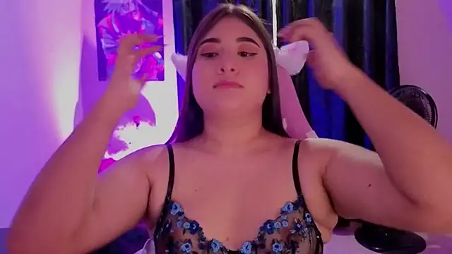 Gaby  Howards online show from 10-25-25, 07:08