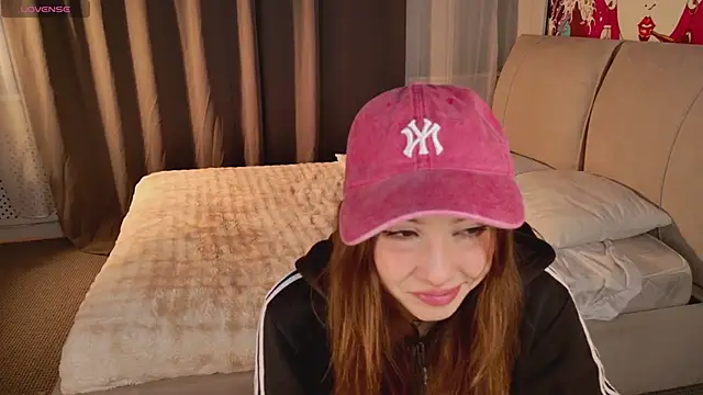 Snapshot of sillybloom chatting on 05-23-26, 03:12 sillybloom online show from 05-23-26, 03:12