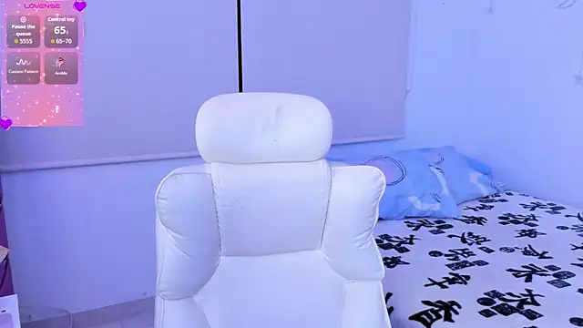 Lilith Raven  online show from 12-14-25, 03:01