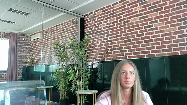 MayaHellen online show from 05-01-26, 05:45