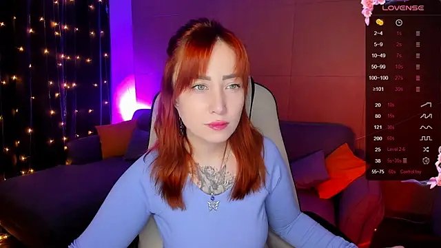 Snapshot of deboramoore chatting on 10-15-25, 02:22 deboramoore online show from 10-15-25, 02:22