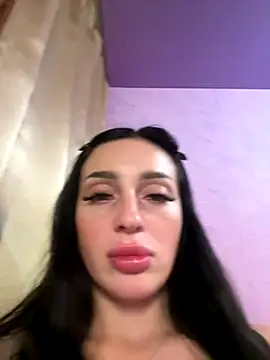 Snapshot of Soft_Pleasure chatting on 11-25-25, 04:18 Soft Pleasure online show from 11-25-25, 04:18