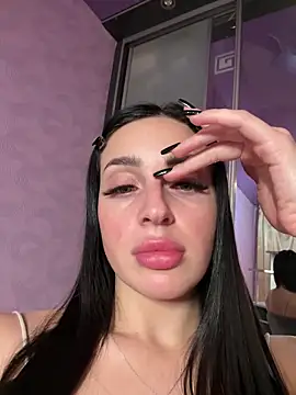 Snapshot of Soft_Pleasure chatting on 12-18-25, 06:47 Soft Pleasure online show from 12-18-25, 06:47