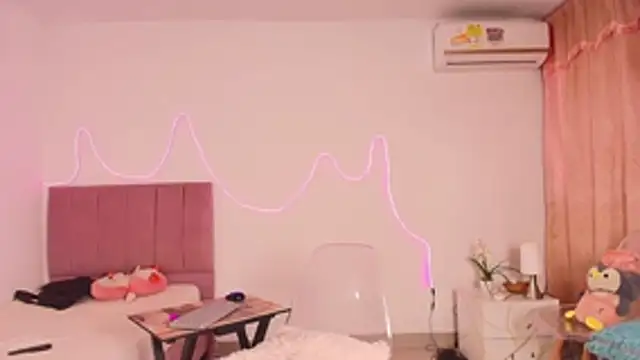 Andre lezcano online show from 04-26-26, 01:31