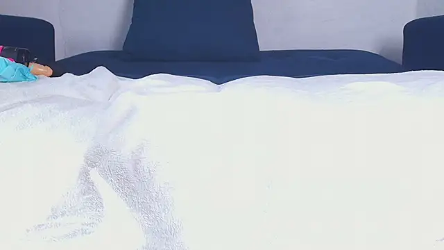 couplelove543 online show from 09-26-25, 01:04