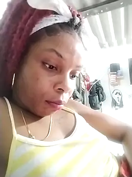 Snapshot of Goddess_Brenda chatting on 02-25-26, 10:08 Goddess Brenda online show from 02-25-26, 10:08