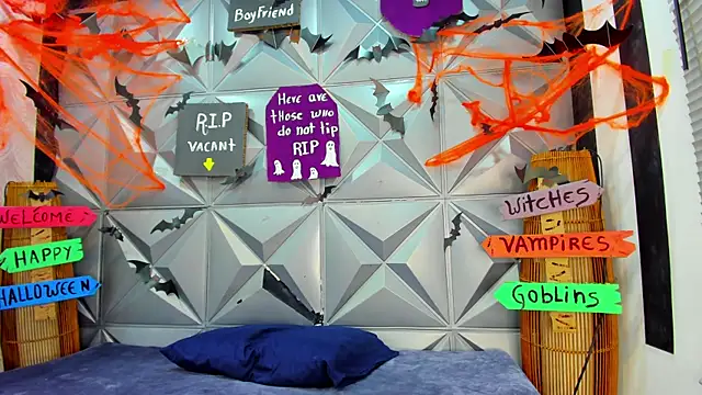 Snapshot of GreciaFox1 chatting on 11-01-25, 11:23 GreciaFox1 online show from 11-01-25, 11:23