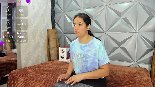 Snapshot of GreciaFox1 chatting on 11-13-25, 11:20 GreciaFox1 online show from 11-13-25, 11:20