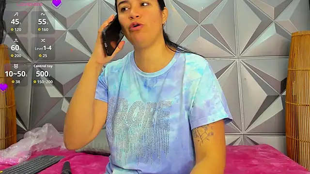 Snapshot of GreciaFox1 chatting on 11-20-25, 11:21 GreciaFox1 online show from 11-20-25, 11:21