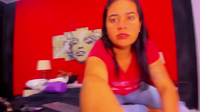 Snapshot of GreciaFox1 chatting on 11-29-25, 11:24 GreciaFox1 online show from 11-29-25, 11:24