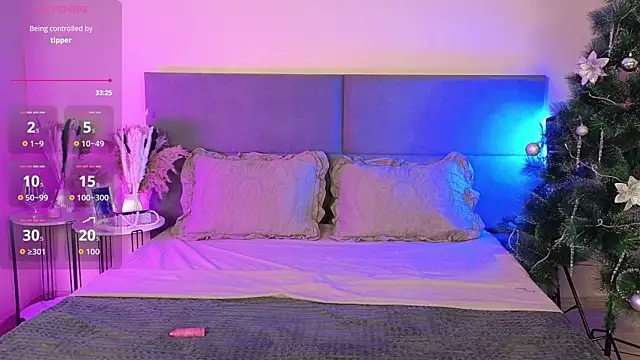 RianaRey online show from 12-18-25, 04:57