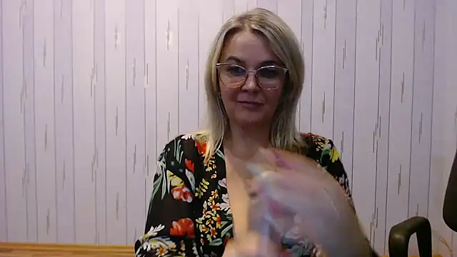 EleanoraDream online show from 10-12-25, 03:00