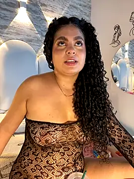 Snapshot of Yassy_vazquez chatting on 10-29-25, 07:48 Yassy vazquez online show from 10-29-25, 07:48