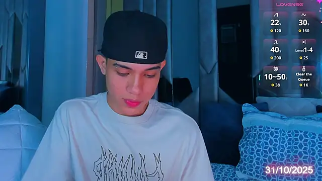 Sebax Young online show from 10-31-25, 08:54