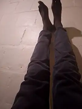 92donis online show from 10-20-25, 06:19