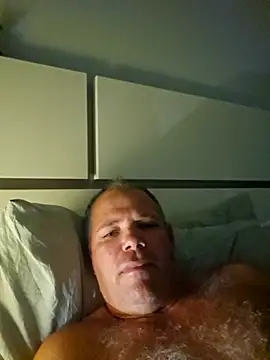 Snapshot of cubanitofeliz40 chatting on 12-15-25, 11:58 cubanitofeliz40 online show from 12-15-25, 11:58