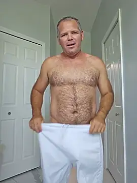cubanitofeliz40 online show from 07-15-26, 06:02