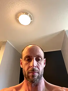 Snapshot of TheGrudge206 chatting on 12-21-25, 05:31 TheGrudge206 online show from 12-21-25, 05:31