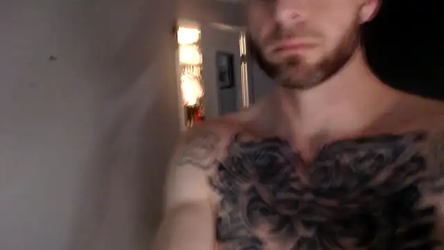 Snapshot of TheGrudge206 chatting on 01-11-26, 01:32 TheGrudge206 online show from 01-11-26, 01:32