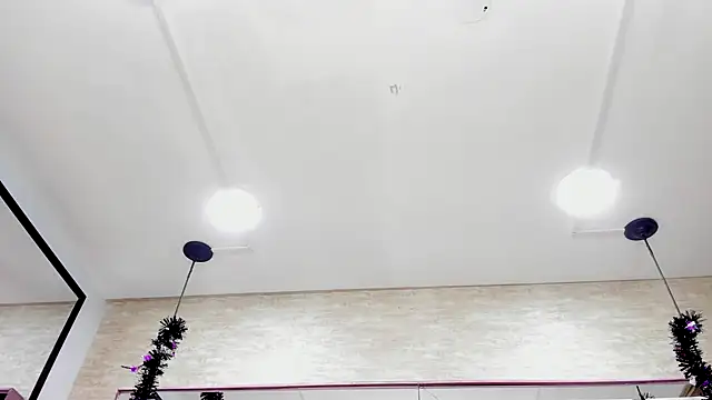 ThaliaCross online show from 11-01-25, 07:49