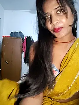 cute radhikaa online show from 11-12-25, 06:41