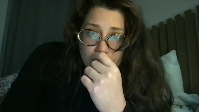 Snapshot of Meowkillah13 chatting on 11-13-25, 01:59 Meowkillah13 online show from 11-13-25, 01:59