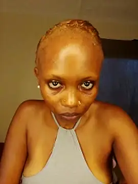 Snapshot of SeffieLucy chatting on 02-11-26, 11:59 SeffieLucy online show from 02-11-26, 11:59