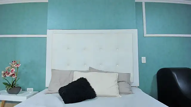 ania gomez online show from 09-20-25, 09:38