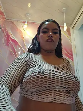 Snapshot of Yessica_Lopezz chatting on 05-01-26, 01:16 Yessica Lopezz online show from 05-01-26, 01:16