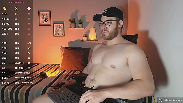 mateo ocampo online show from 10-31-25, 08:21