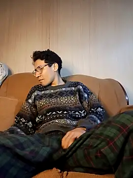 Snapshot of LecheDeSoya666 chatting on 10-28-25, 04:05 LecheDeSoya666 online show from 10-28-25, 04:05