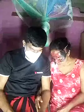 Snapshot of boosypussy chatting on 11-05-25, 03:23 boosypussy online show from 11-05-25, 03:23