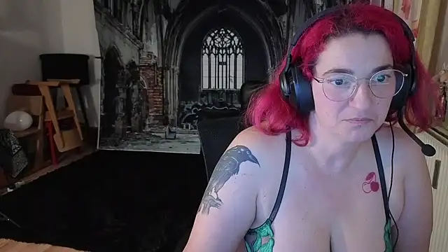 Einfach Dani offi online show from 10-30-25, 09:04