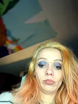 Snapshot of HodgeVibes chatting on 02-23-26, 07:50 HodgeVibes online show from 02-23-26, 07:50